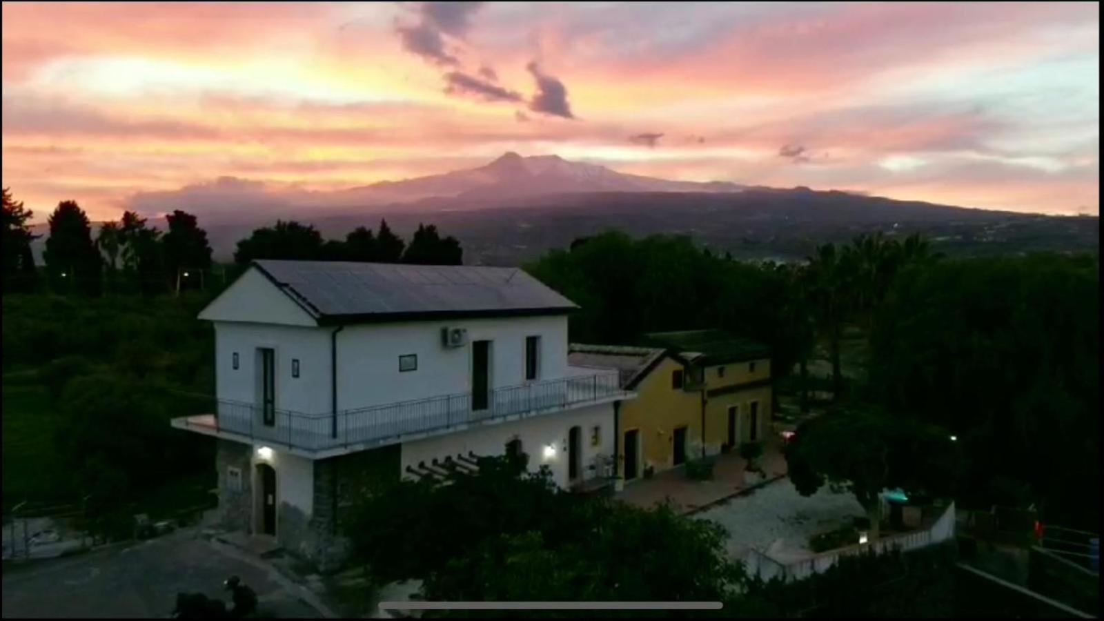 Oasi Del Fiumefreddo Villa Фиумефредо ди Сицилия Екстериор снимка
