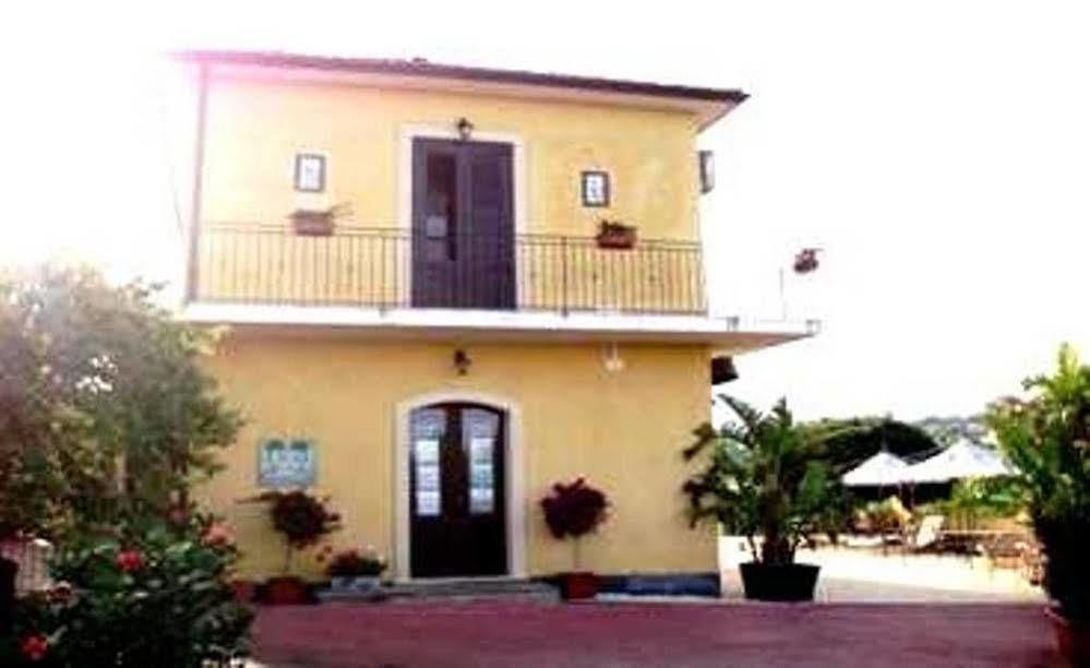 Oasi Del Fiumefreddo Villa Фиумефредо ди Сицилия Екстериор снимка